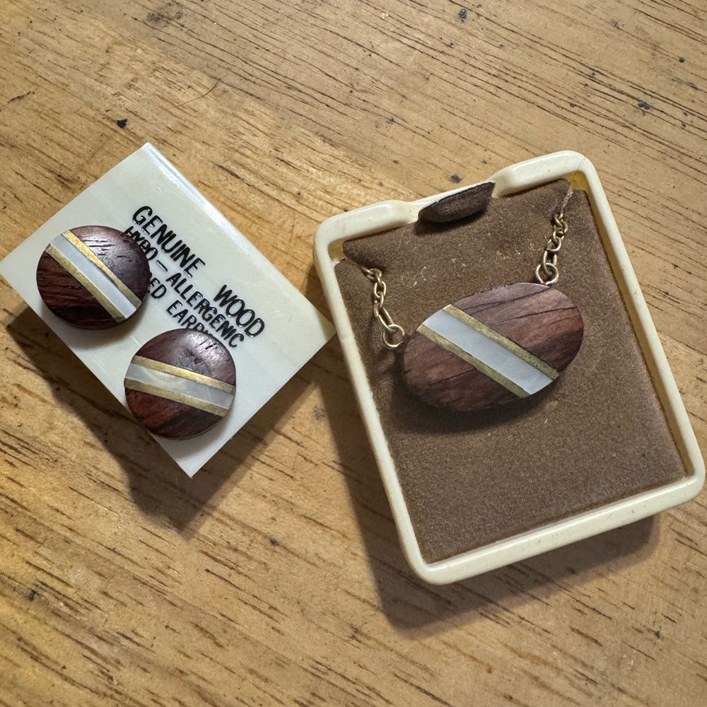 Genuine Wood MOP Inlay Gold Tone Earrings and Necklace Set